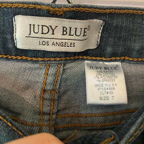 Judy Blue Women's size 7 / 28 Dark Wash Skinny Leg Jeans Medium Rise - Picture 3 of 9